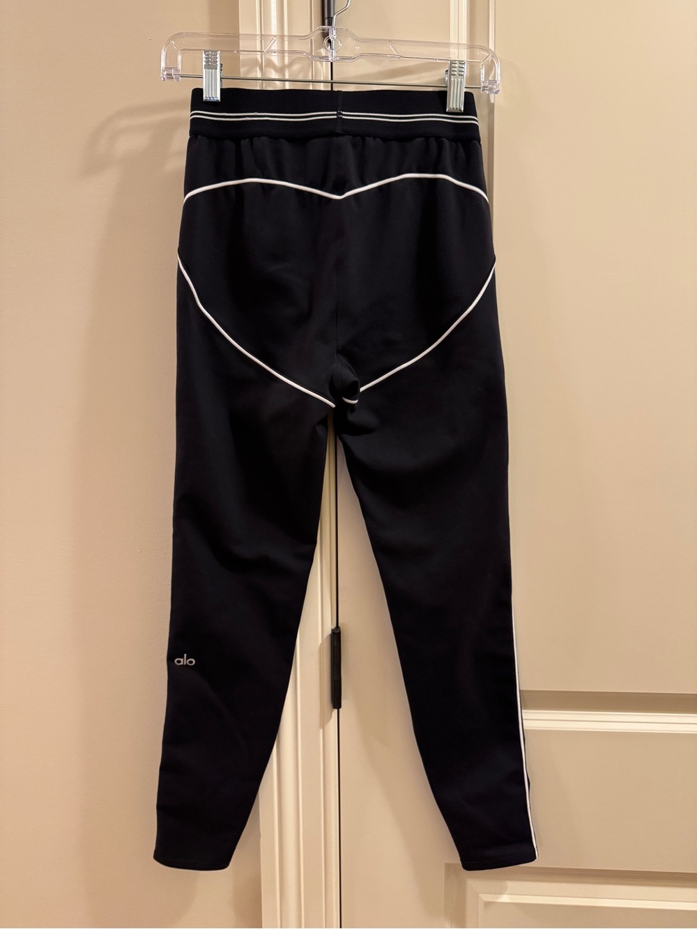 Airbrush High Waist 7/8 Heart Throb Leggings Black/White - Picture 4 of 4
